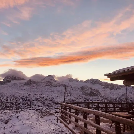 Am Krippenstein * אוברטראון