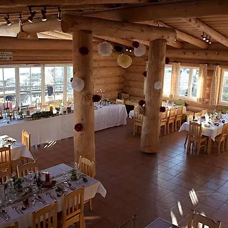Am Krippenstein Lodge