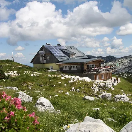 Am Krippenstein Lodge