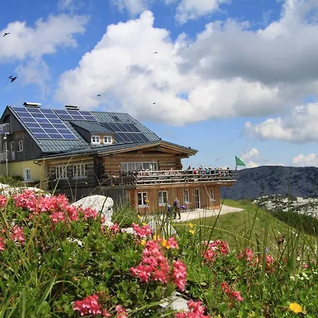 Am Krippenstein Lodge