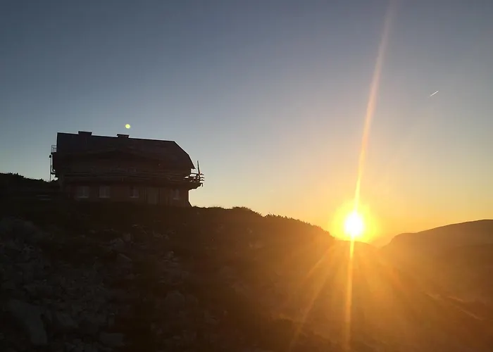 Am Krippenstein Lodge *