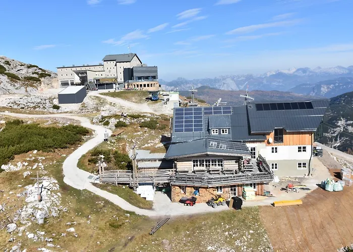 Am Krippenstein Lodge *